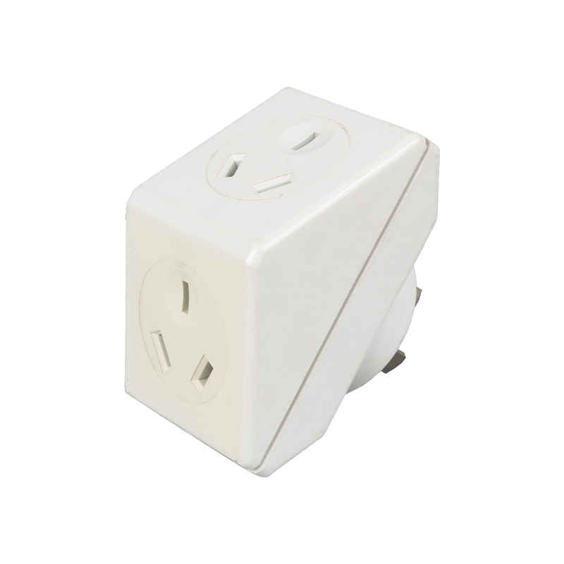 Konverter Daya Steker Segitiga Aman dan Universal 10A 250V